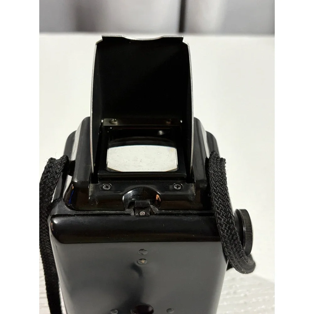 Vintage Argus Seventy-five TLR 620 Film Camera with Lumar 75mm Lens S0101